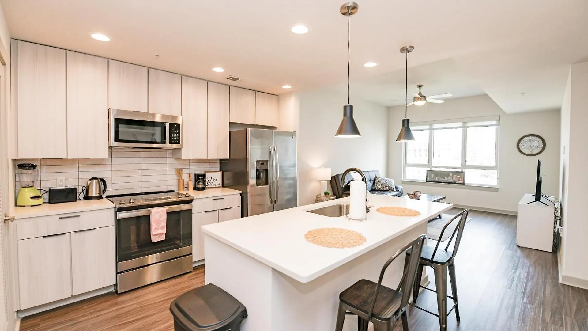 Uptown Furnished Apartments Near Boa Stadium Apts Charlotte USA
